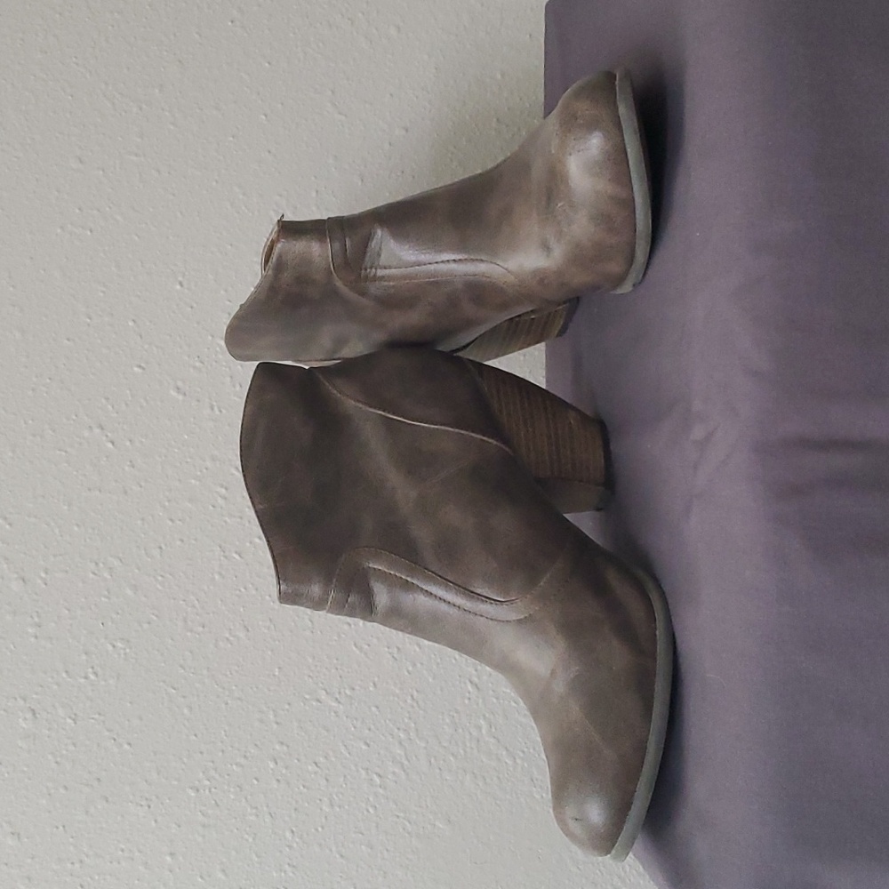 Shi Booties